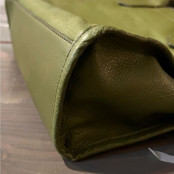 FOSSIL Kyler Tote Olive Green Leather Crossbody/Handbag in EUC. - Picture 8 of 8